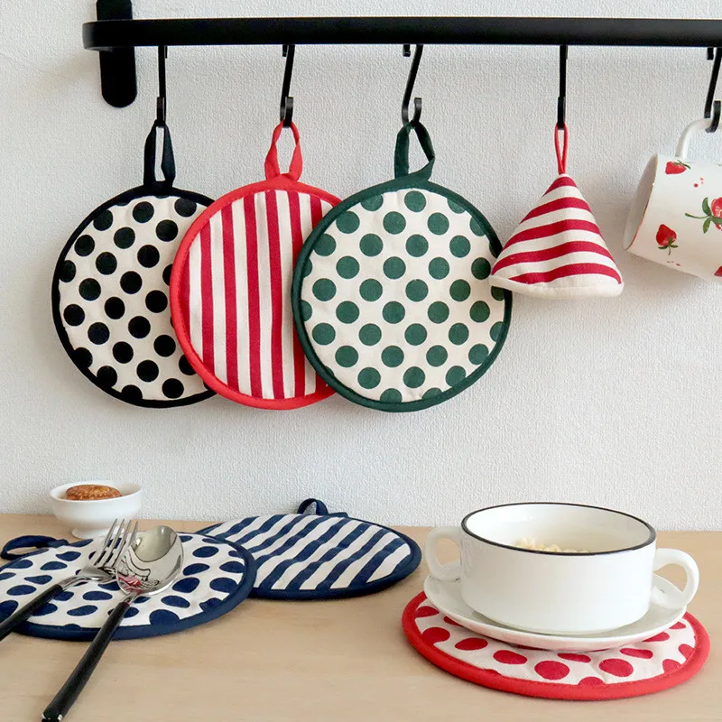 1Pc 18x18cm Round Striped Polk - огляд і ціна Kitchen Baking Table